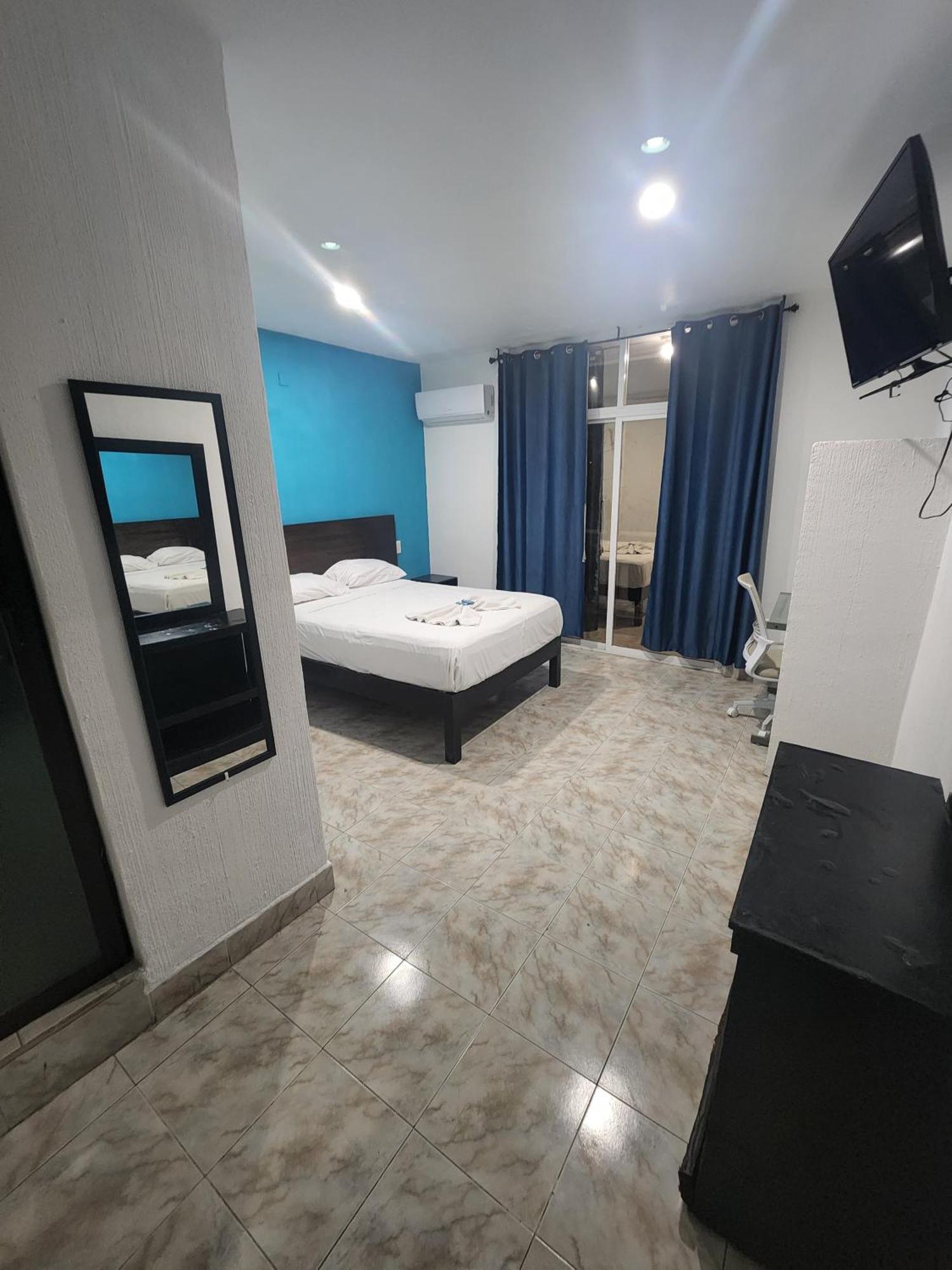 Hotel Turquesa Playa del Carmen Exteriör bild